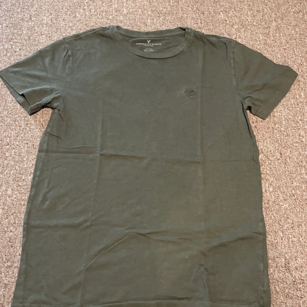 American Eagle shirt Size Small